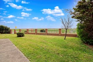 Communal Garden- click for photo gallery